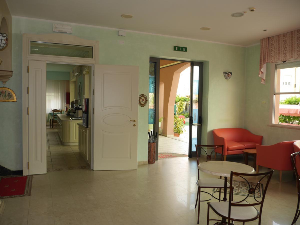 Hotel Anita Gatteo Esterno foto